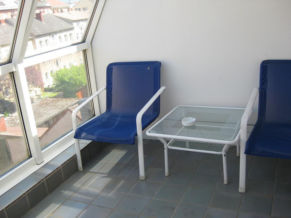 Dom Hotel Линц Екстериор снимка