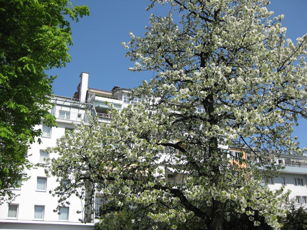 Dom Hotel Линц Екстериор снимка